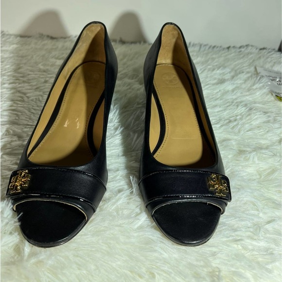 Tory Burch Shoes - Tory Burch Women's Black Leather Peep Toe Wedge Sz 8M Gold Logo Perfect Conditio